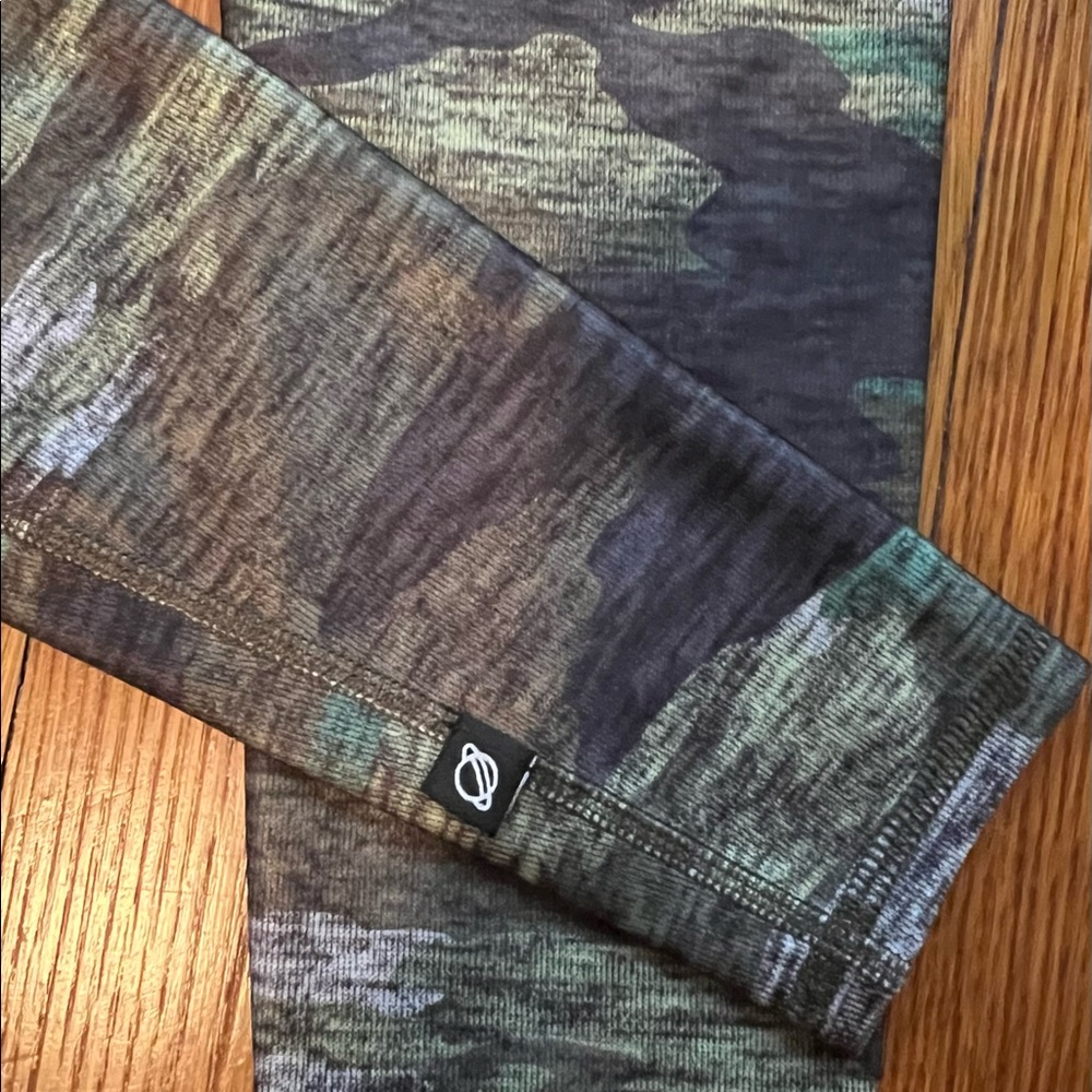 Terez Heathered Camouflage Green Pattern Leggings - Picture 6 of 6